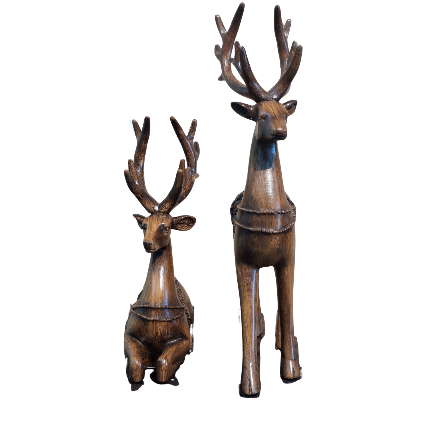 Wooden finished deer pair